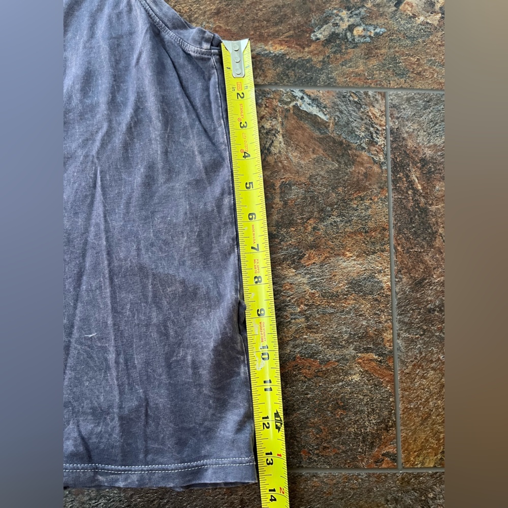 New women’s Peloton gray Latitude active work out muscle tank top. Size XS. - Picture 11 of 14